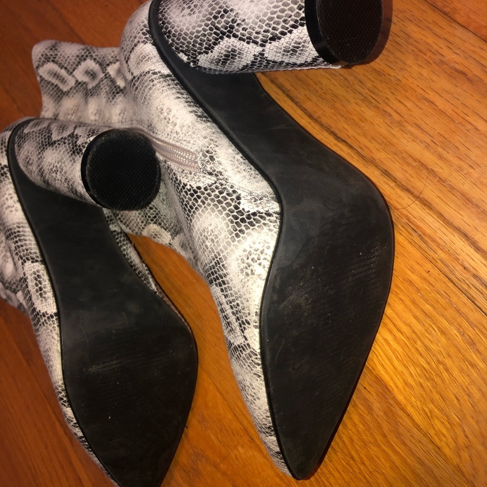 Booties - Picture 3 of 4